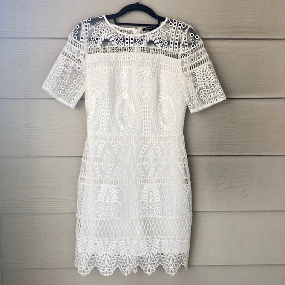 Gianni Bini Dresses & Skirts - **Gianna Bini White lace dress. Like New**Size 0
